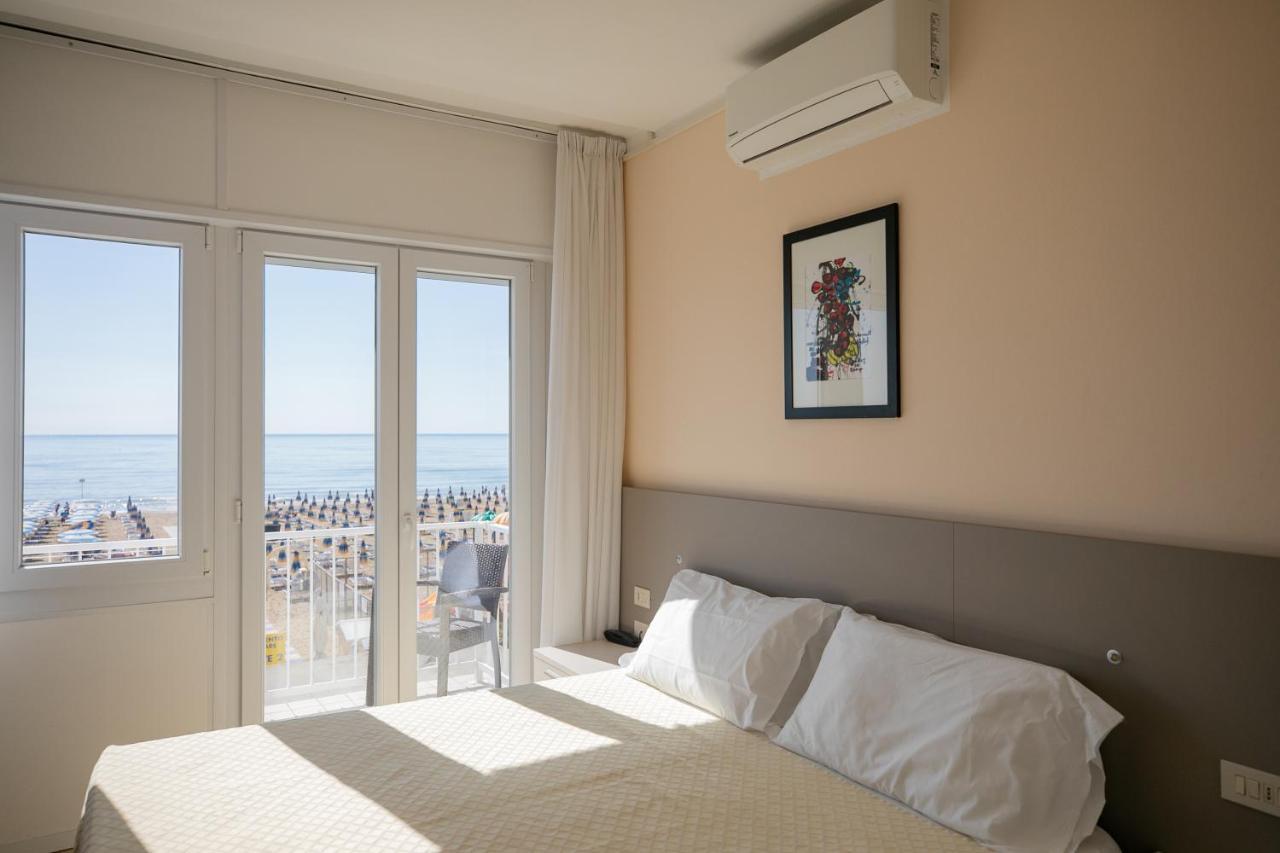 Hotel Boston 3 Stelle Superior Frontemare Lido di Jesolo Zewnętrze zdjęcie