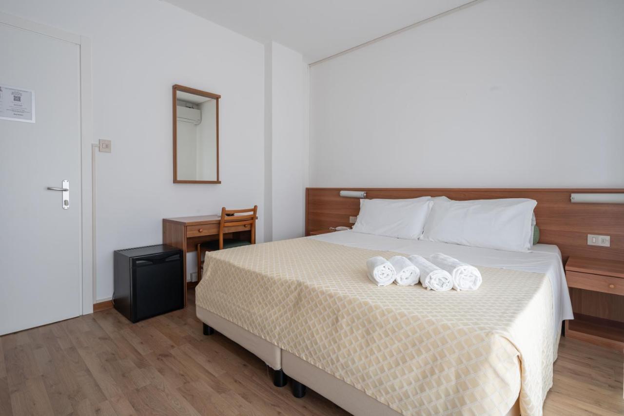 Hotel Boston 3 Stelle Superior Frontemare Lido di Jesolo Zewnętrze zdjęcie