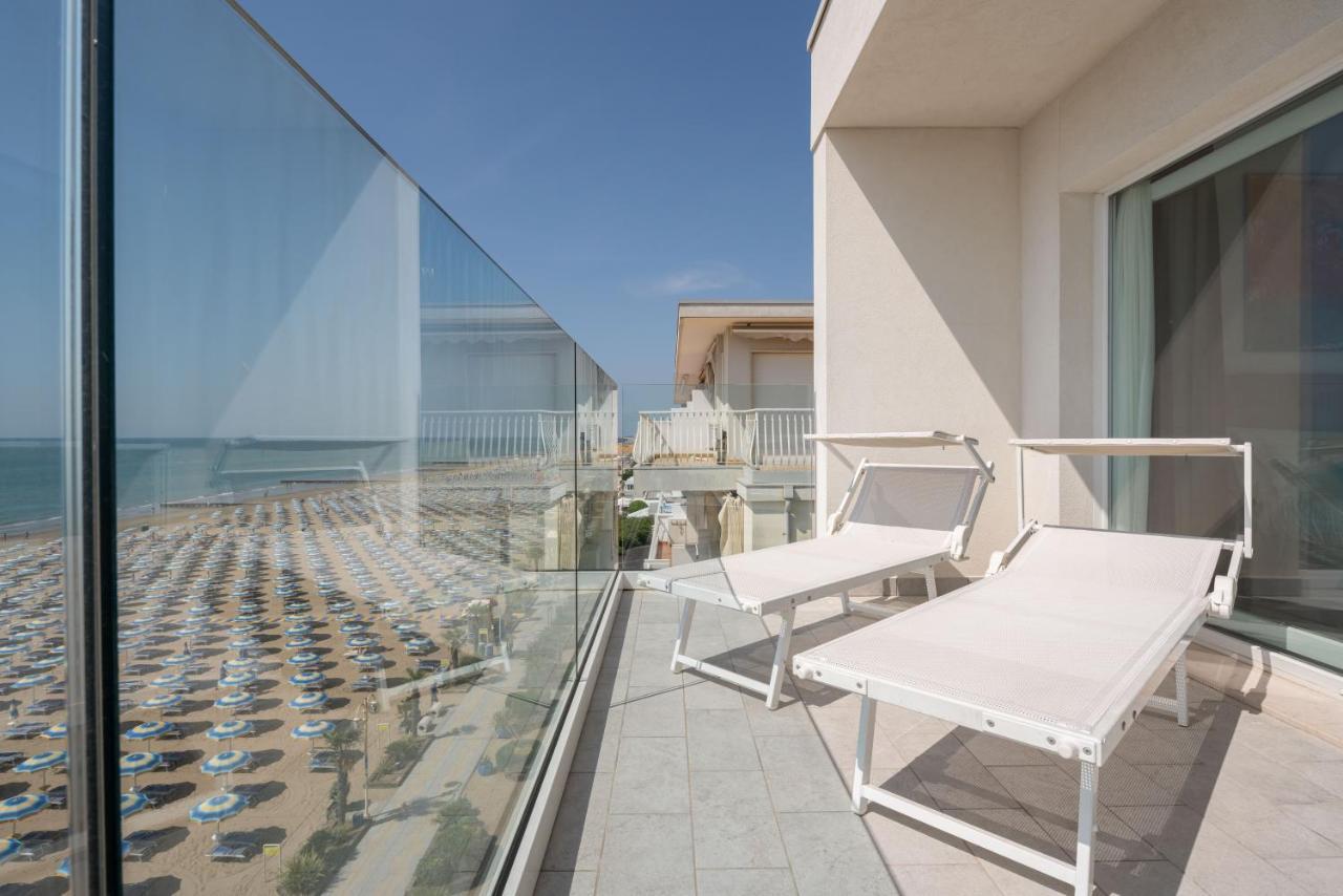 Hotel Boston 3 Stelle Superior Frontemare Lido di Jesolo Zewnętrze zdjęcie